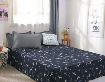 Calico sheet Birds on Blue Front 